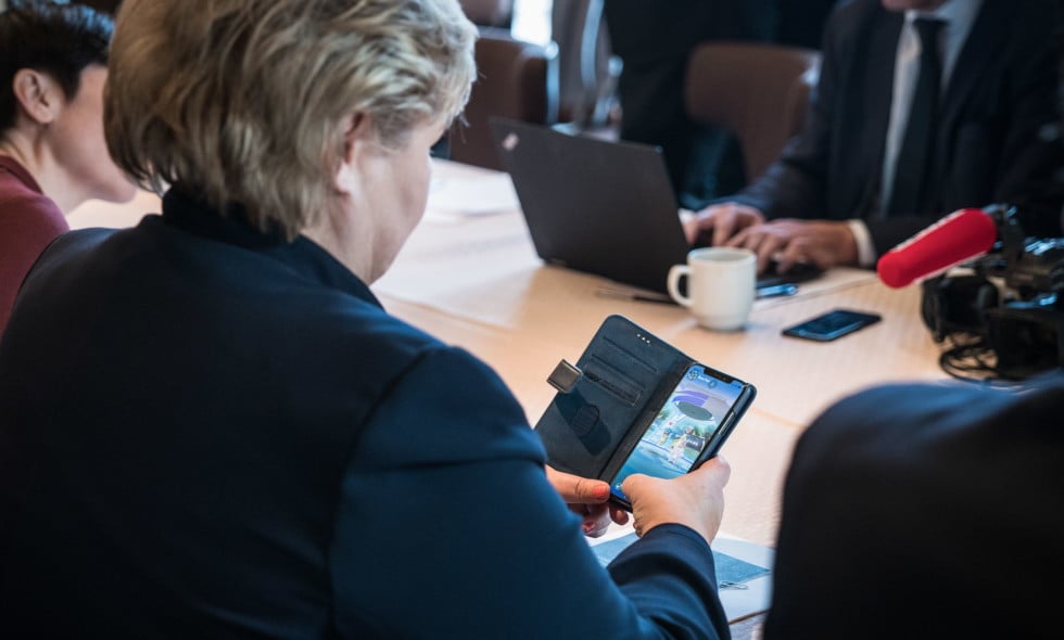 Norway's PM caught playing Pokémon Go in parliament, Pokémon Go