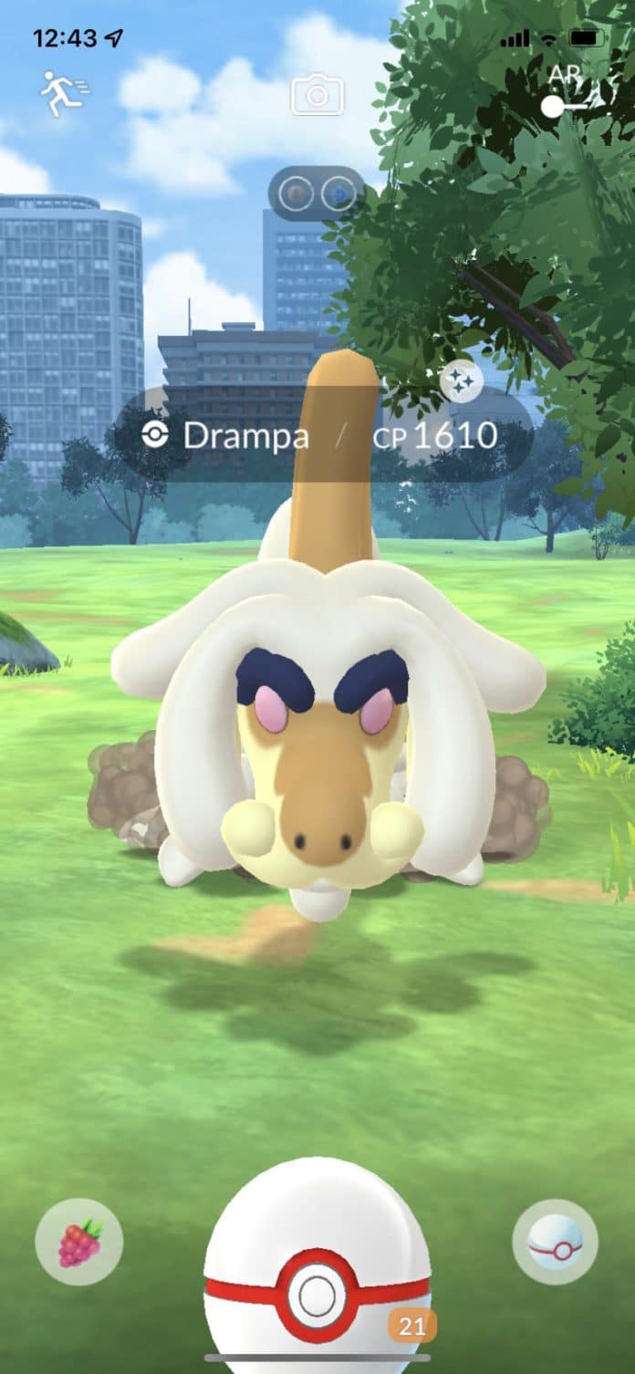 Shiny Drampa in Pokémon GO