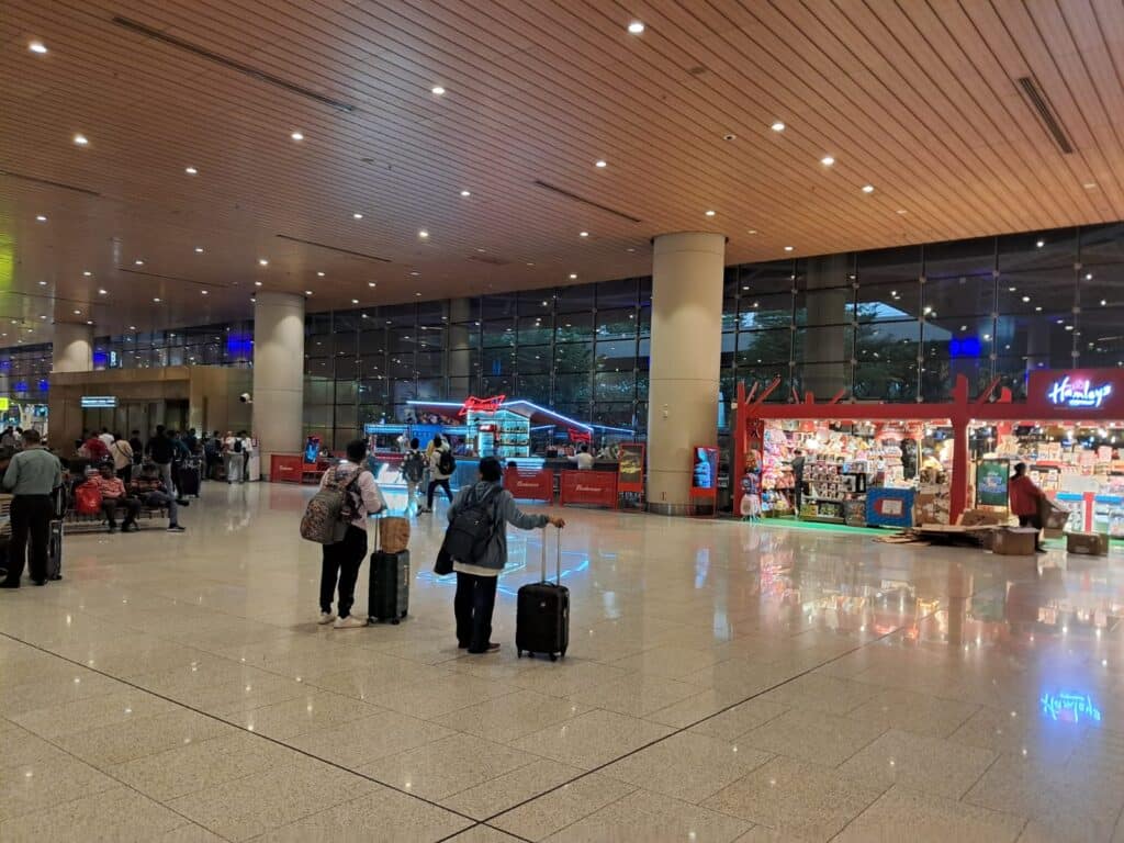 inside mumbai airport